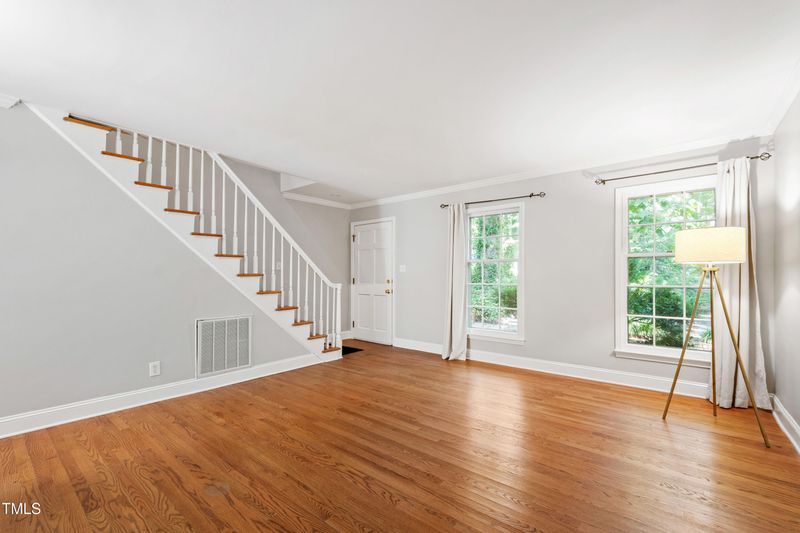 409 Smith Ave #102, Chapel Hill, NC 27516