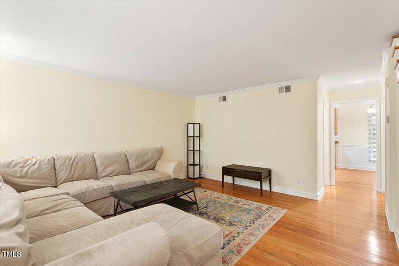409 Smith Ave #105, Chapel Hill, NC 27516