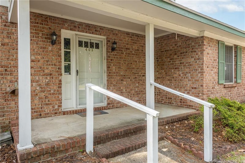 409 Southwick Dr, Fayetteville, NC 28303