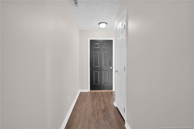 409 Sparrow Dr, Fayetteville, NC 28306