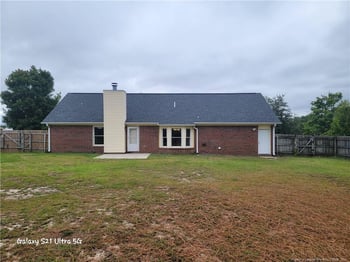 409 Sparrow Dr, Fayetteville, NC 28306