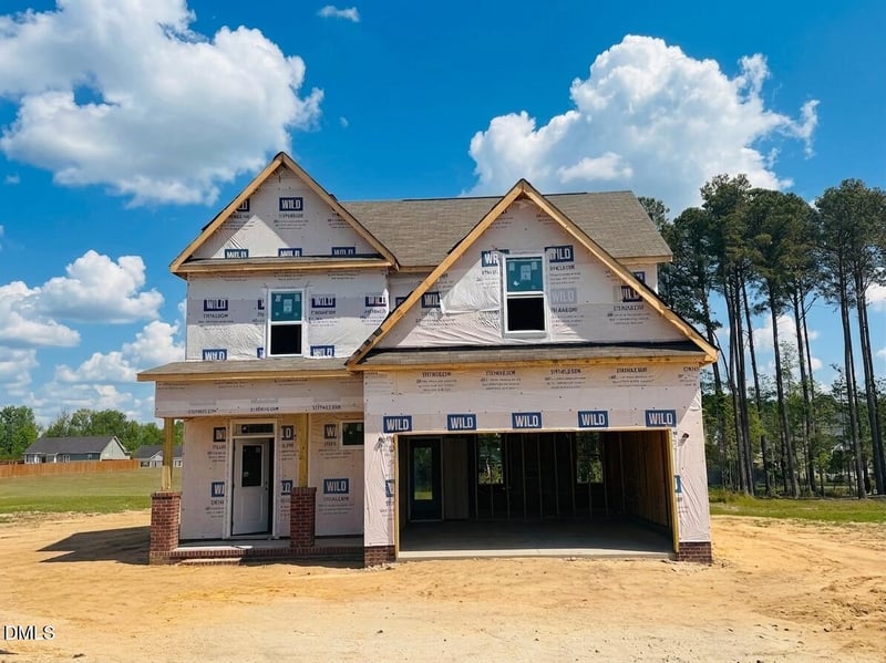 409 Springtooth Dr, Zebulon, NC 27597