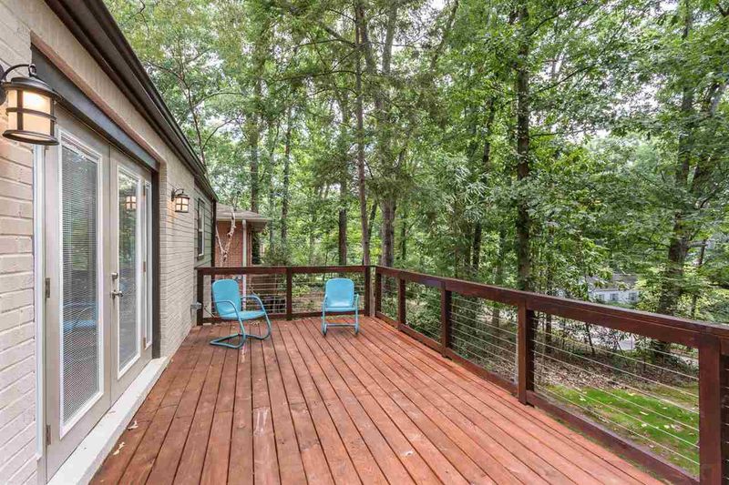 409 Stacy St, Raleigh, NC 27607