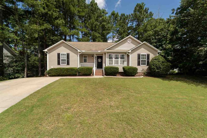 409 Suncrest Ct, Wendell, NC 27591
