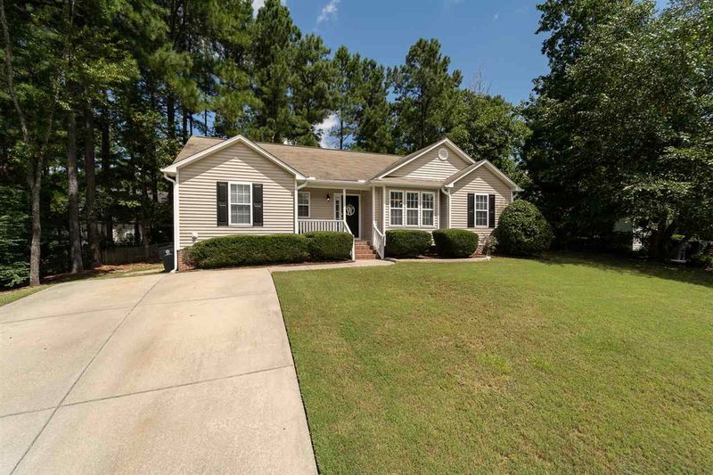 409 Suncrest Ct, Wendell, NC 27591