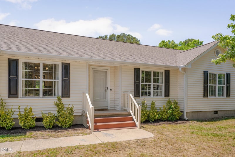 409 Teresa Dr, Rolesville, NC 27571
