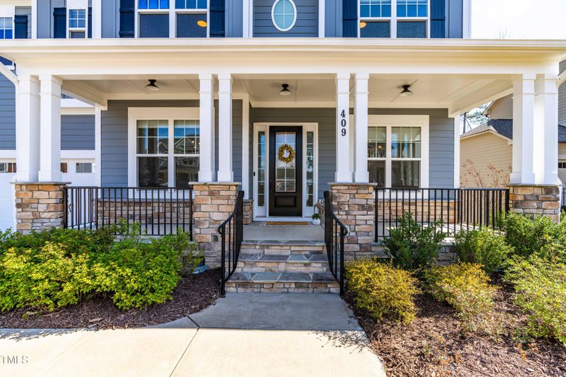 409 Tintern Ln, Apex, NC 27523