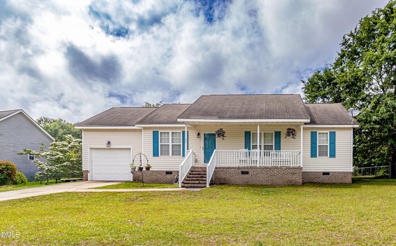 409 Twin Creeks Dr, Goldsboro, NC 27530