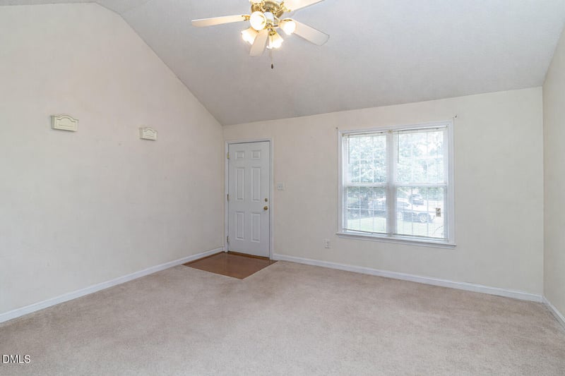 409 Twin Creeks Dr, Goldsboro, NC 27530