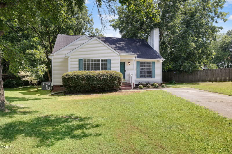 409 Vista Springs Cir, Holly Springs, NC 27540