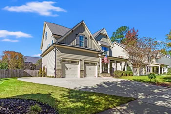 409 Wanderview Ln, Holly Springs, NC 27540