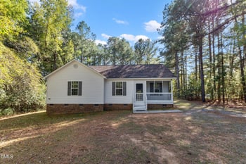 409 Wildwood Ln, Smithfield, NC 27577