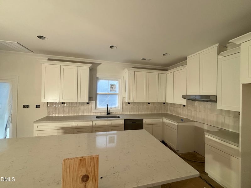 409 Winding Wood Dr, Clayton, NC 27520