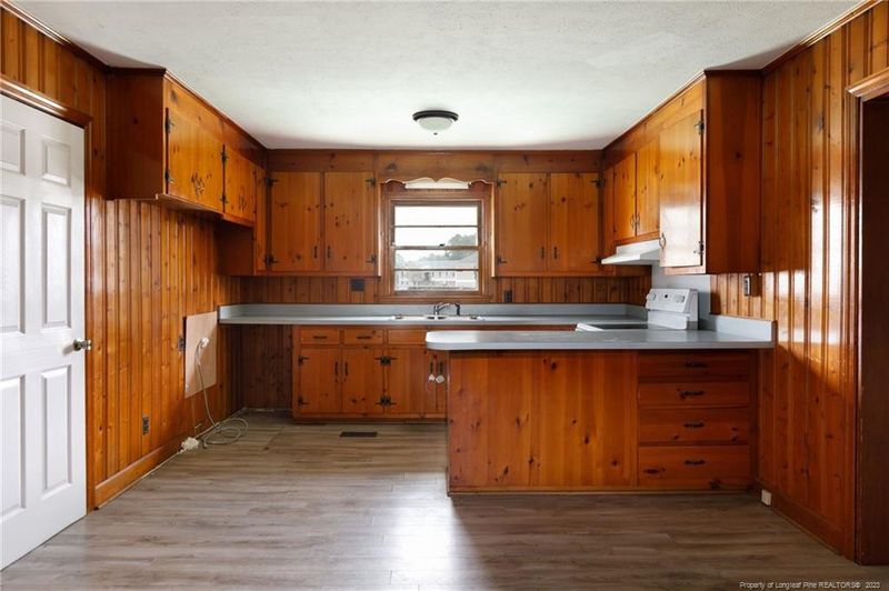 4093 S Main St, Hope Mills, NC 28348