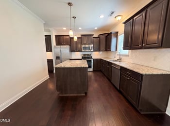 4097 Weavers Pond Dr, Zebulon, NC 27597