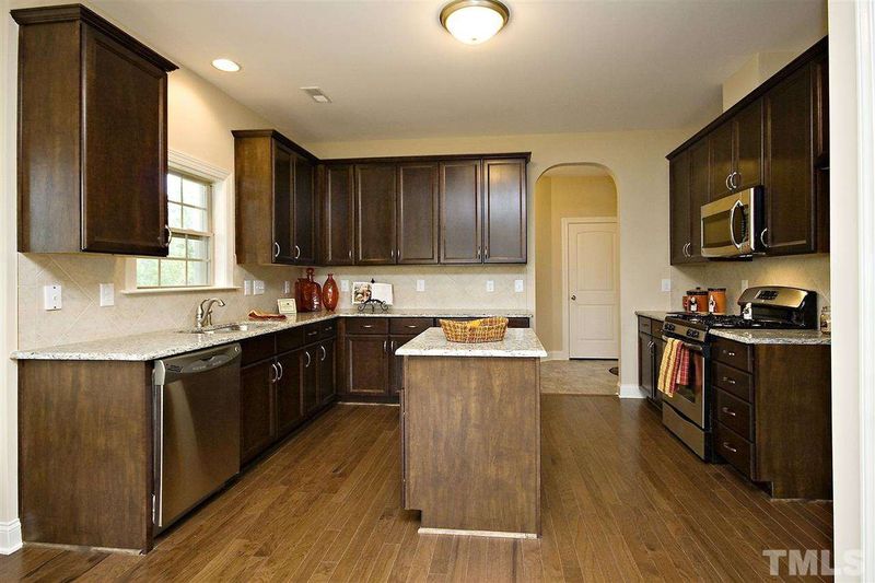 41 Ashridge Dr, Clayton, NC 27527