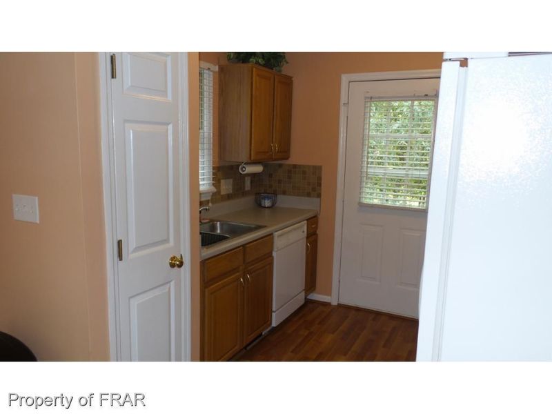 41 Browning Cir, Coats, NC 27521