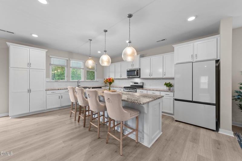 41 Capstone Dr, Clayton, NC 27527