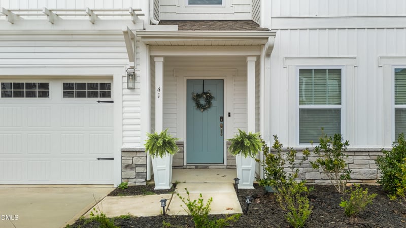 41 Capstone Dr, Clayton, NC 27527