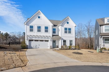 41 Capstone Dr, Clayton, NC 27527