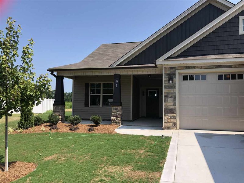41 N Cinnamon Teal Dr, Selma, NC 27576