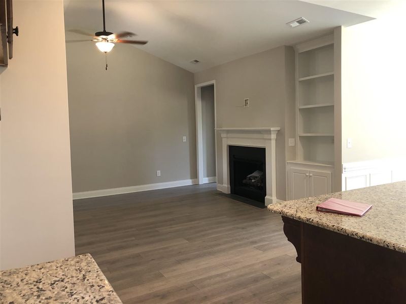 41 N Cinnamon Teal Dr, Selma, NC 27576