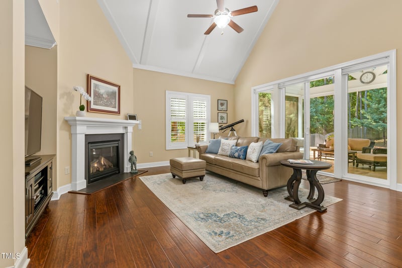 41 Farnleigh Dr, Chapel Hill, NC 27517