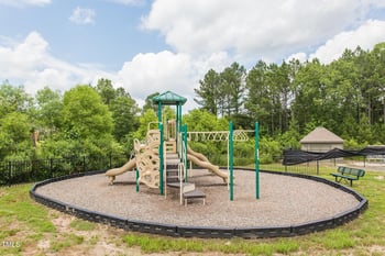 41 Farnleigh Dr, Chapel Hill, NC 27517