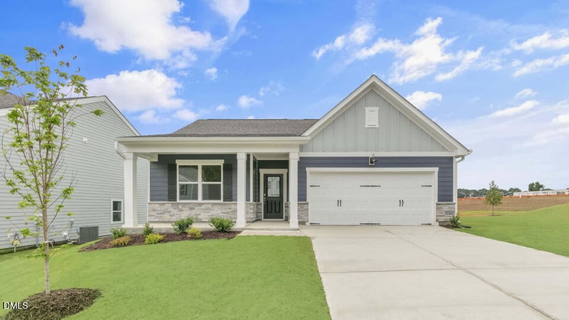 41 Honeydew Dr, Angier, NC 27501