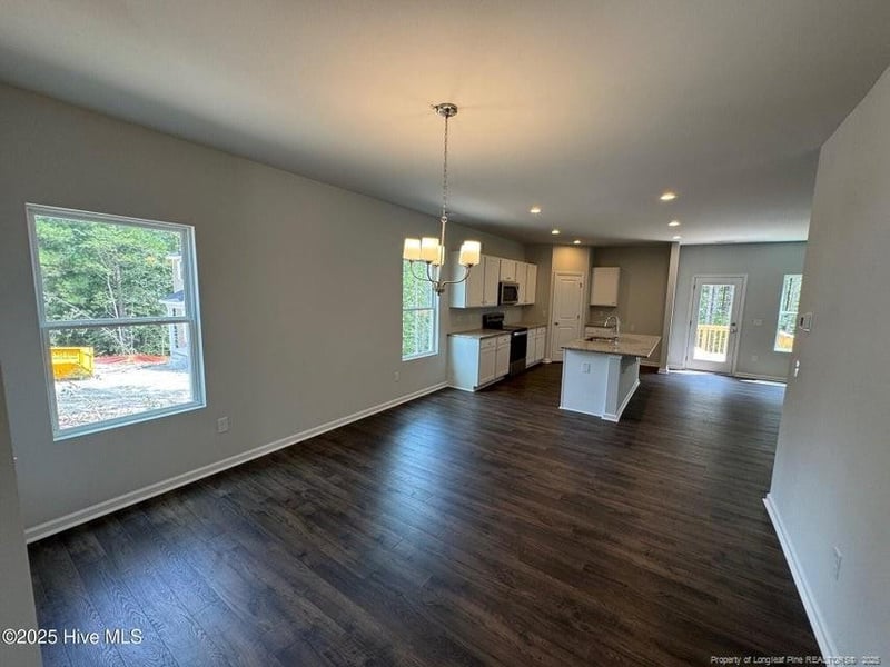 41 Horse Trot Ln, Sanford, NC 27332