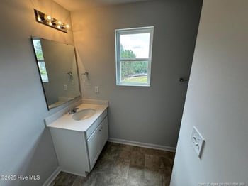 41 Horse Trot Ln, Sanford, NC 27332