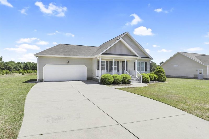 41 Hunters Point Ct, Angier, NC 27501