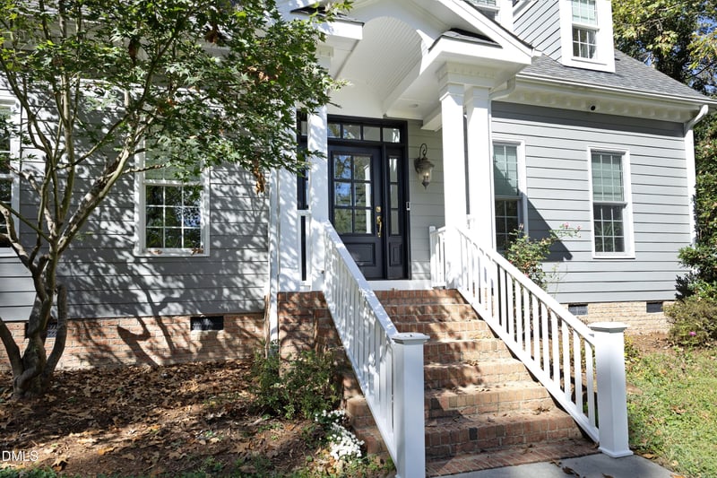 41 Oakwood Dr, Chapel Hill, NC 27517