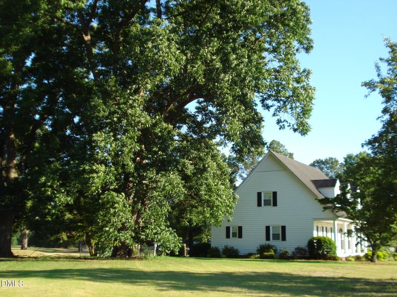41 Sandy Ridge Rd, Dunn, NC 28334