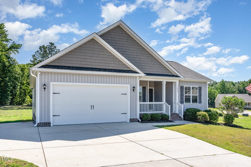41 Tan Oak Dr, Selma, NC 27576