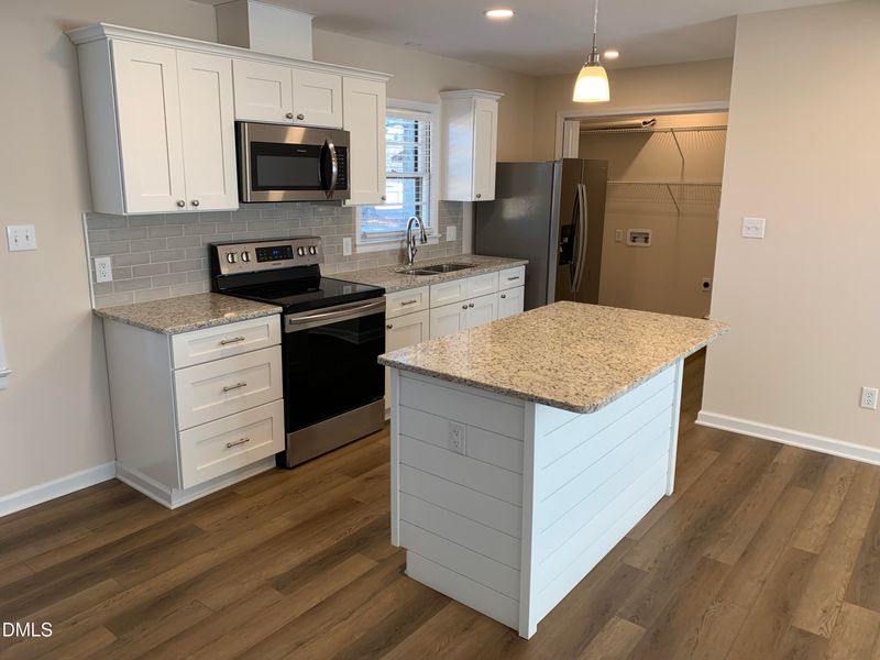 41 Tant Rd, Zebulon, NC 27597