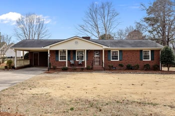 41 Woodcroft Dr, Angier, NC 27501