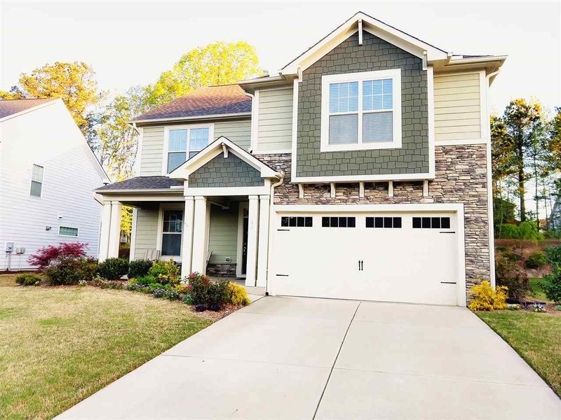 41 Woods Manor Ln, Clayton, NC 27527