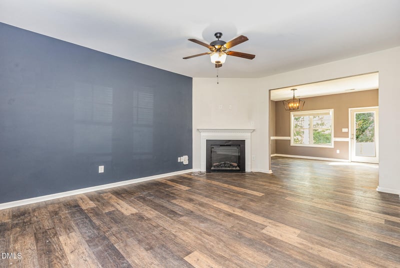 410 Ames St, Fayetteville, NC 28301