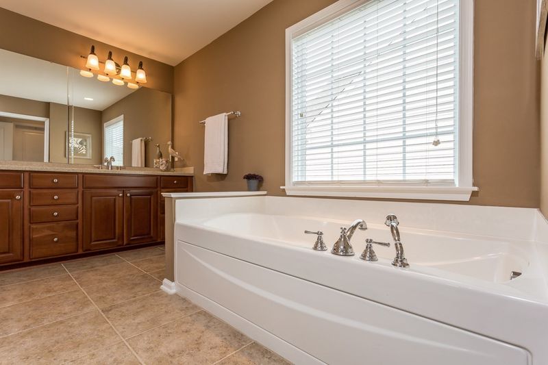 410 Amiable Loop, Cary, NC 27519