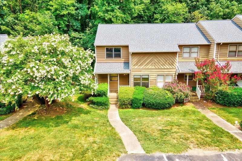 410 Applecross Dr, Cary, NC 27511