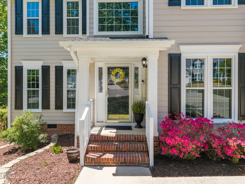 410 Brook Creek Dr, Cary, NC 27519