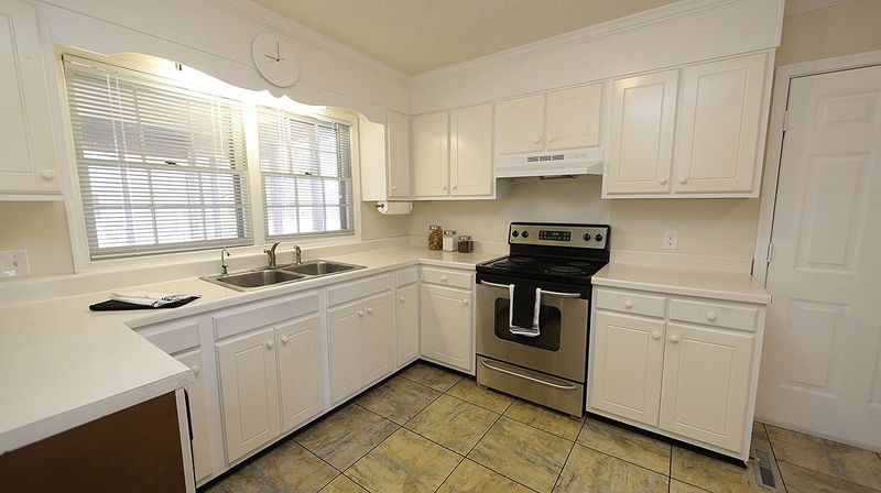 410 Butler Dr, Garner, NC 27529