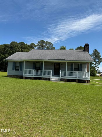 410 Carmil Dr, Selma, NC 27576