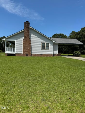 410 Carmil Dr, Selma, NC 27576