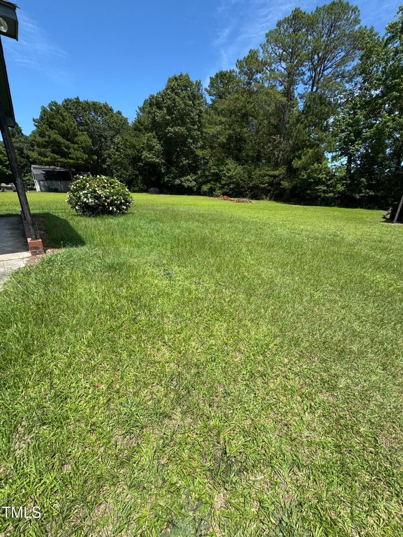 410 Carmil Dr, Selma, NC 27576