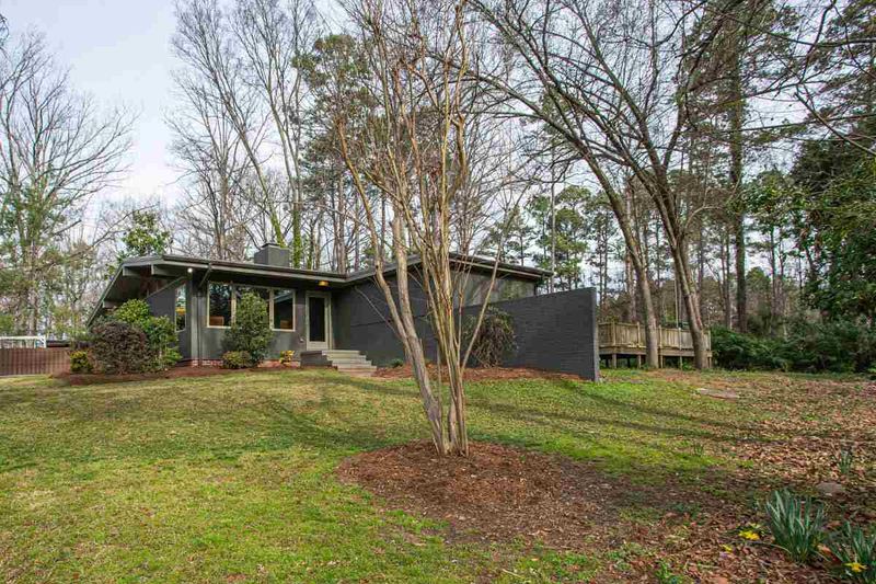 410 N Estes Dr, Chapel Hill, NC 27514