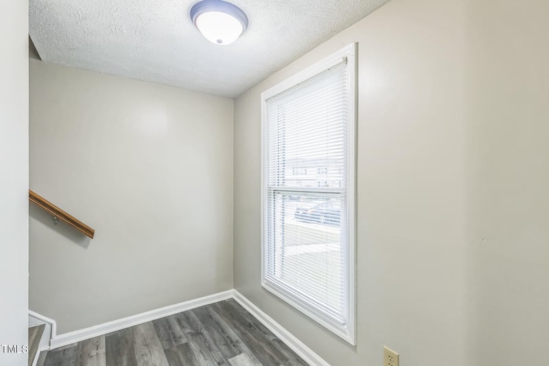 410 Kirkcaldy Ct, Fayetteville, NC 28314