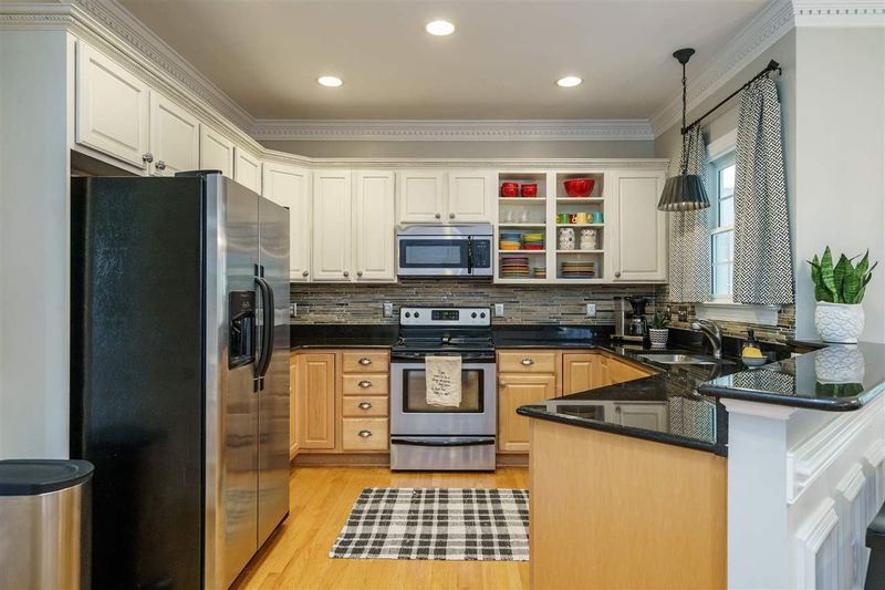 410 Magdala Pl, Apex, NC 27502
