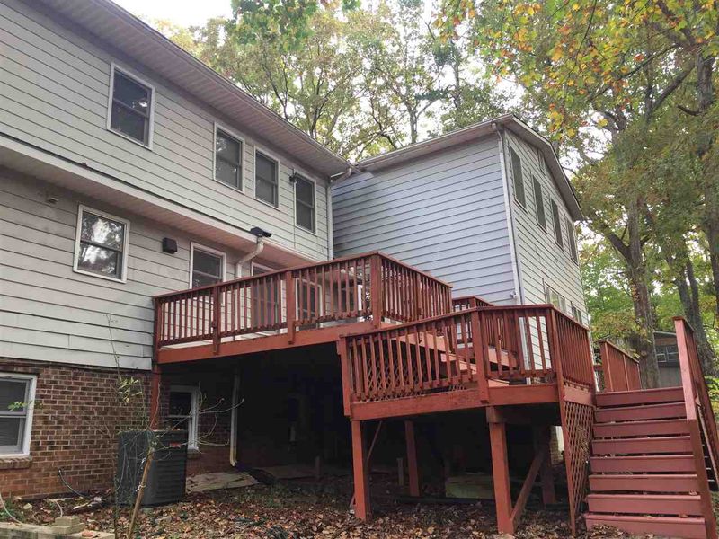 410 Melody Ln, Cary, NC 27513
